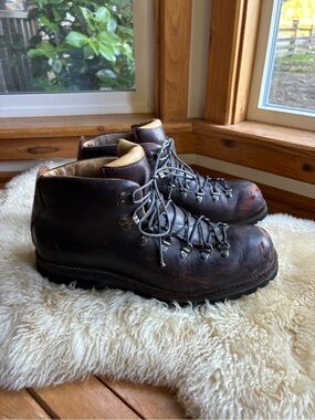 Vintage Leather Hiking Boots